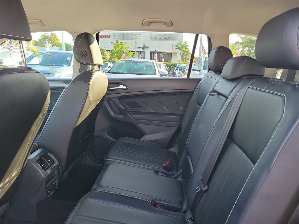 Used 2022 Volkswagen Tiguan SE image 7
