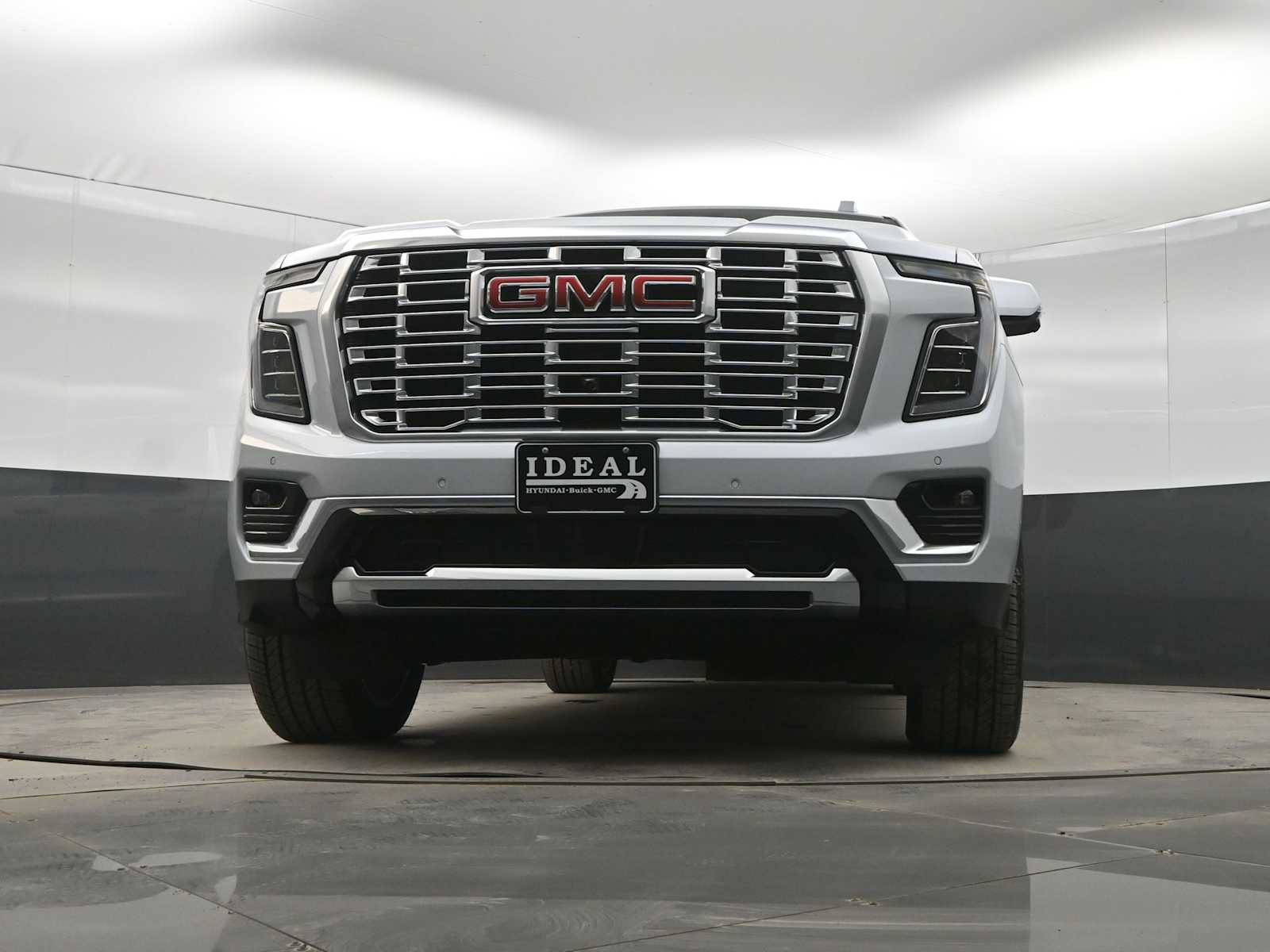 New 2026 GMC Yukon XL Denali w/ Denali Reserve Package image 31