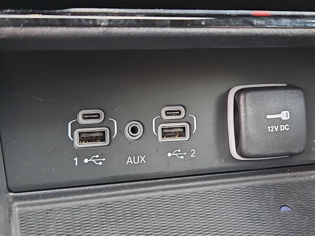 Certified 2025 Jeep Grand Cherokee L Altitude AWD/4WD image 24