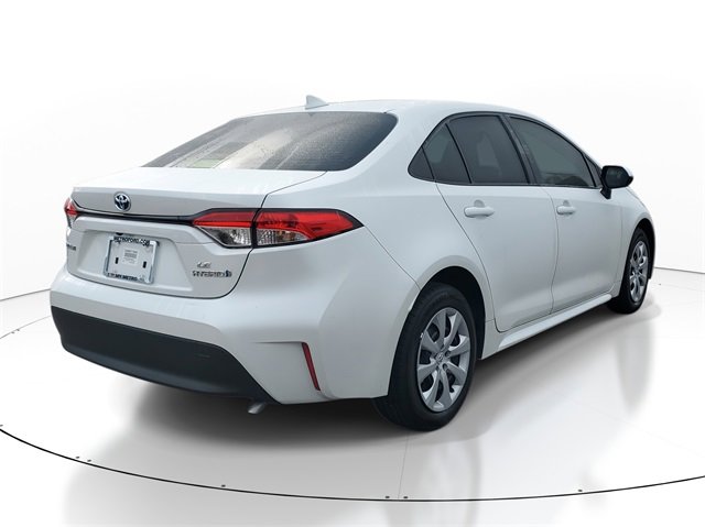 Used 2024 Toyota Corolla LE image 4