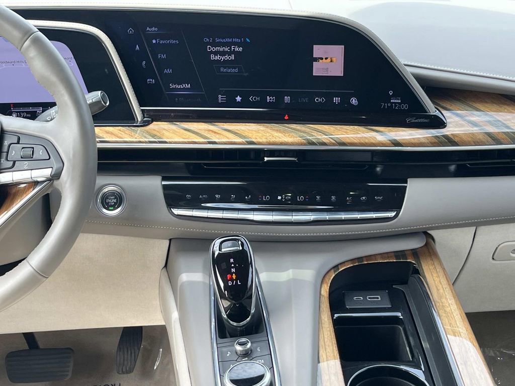 Used 2021 Cadillac Escalade ESV Sport Platinum image 16