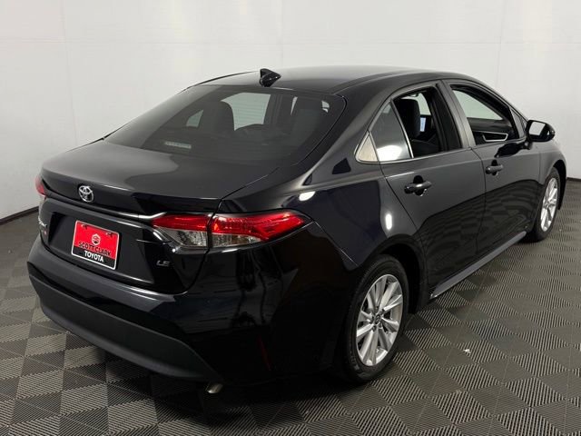 Used 2023 Toyota Corolla LE w/ LE Convenience Package FWD image 32