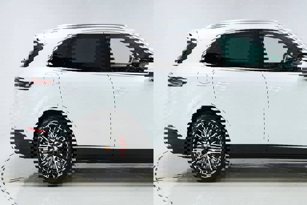 New 2026 Porsche Cayenne S image 24