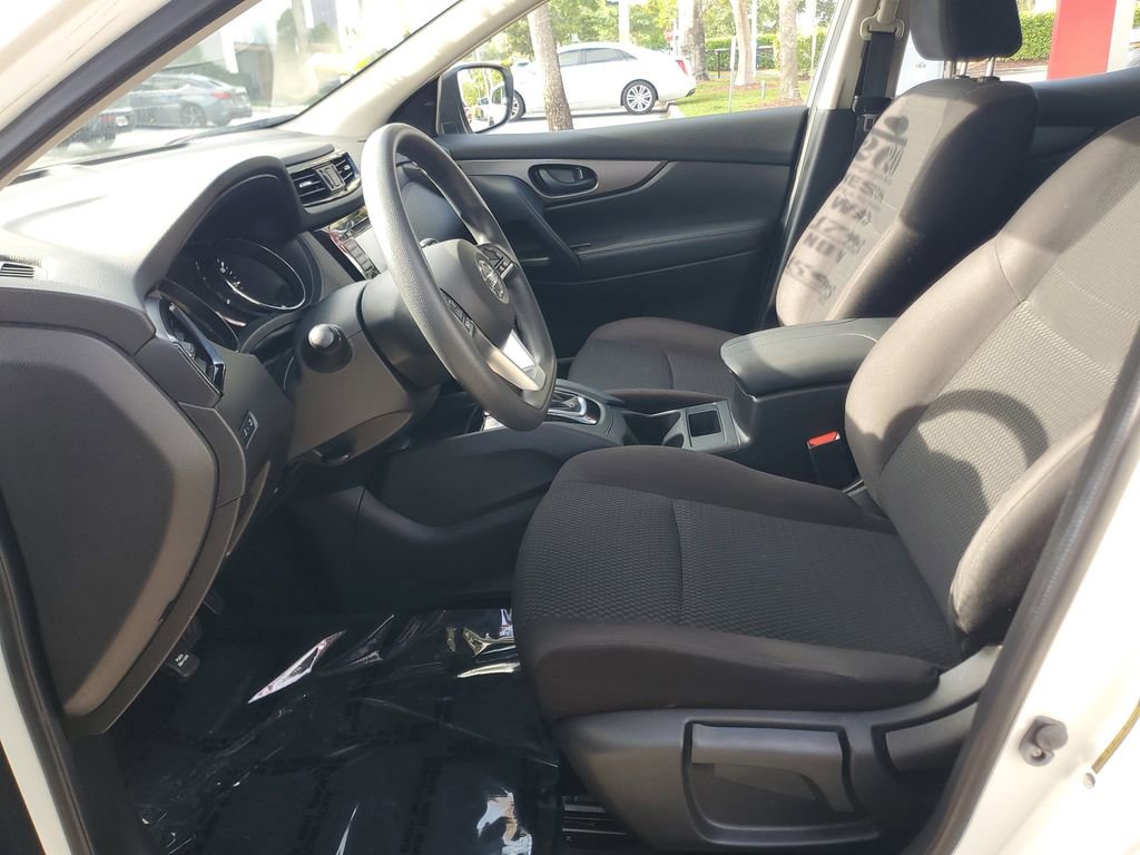 Used 2020 Nissan Rogue Sport S w/ Appearance Package FWD image 16