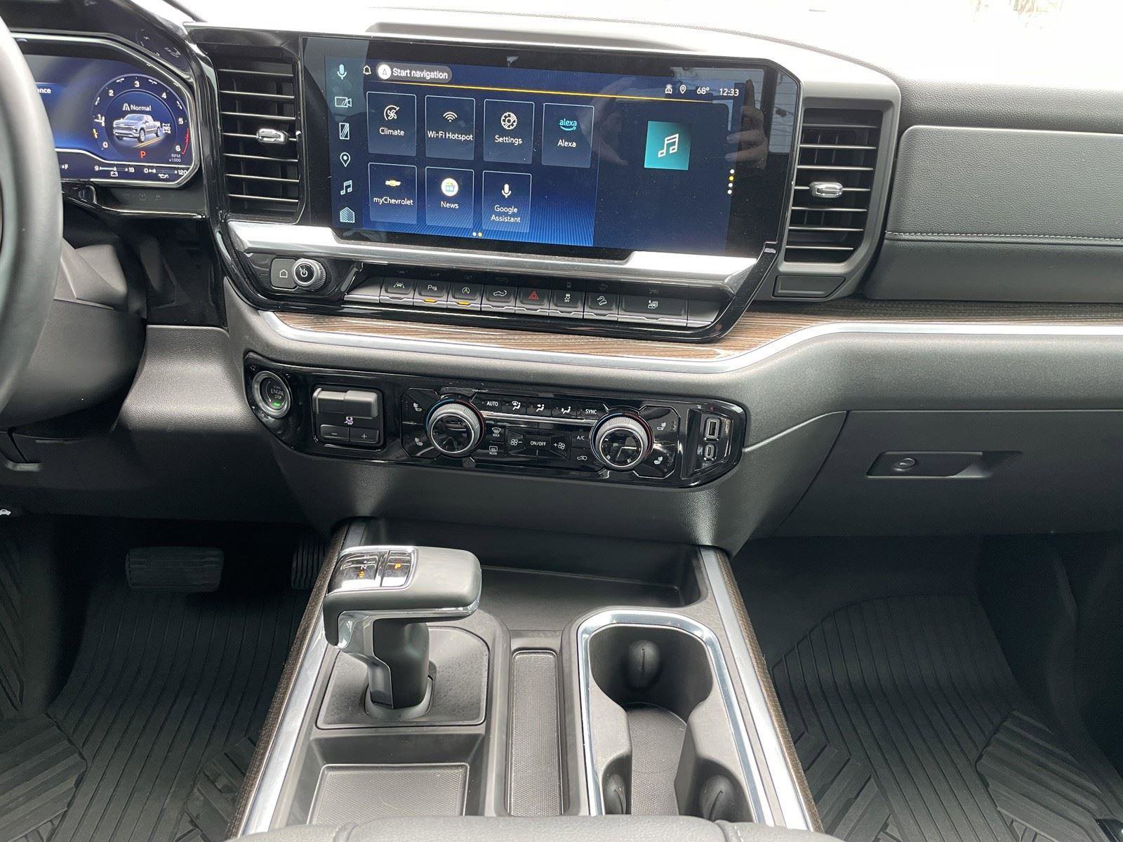 Used 2025 Chevrolet Silverado 1500 LT image 18