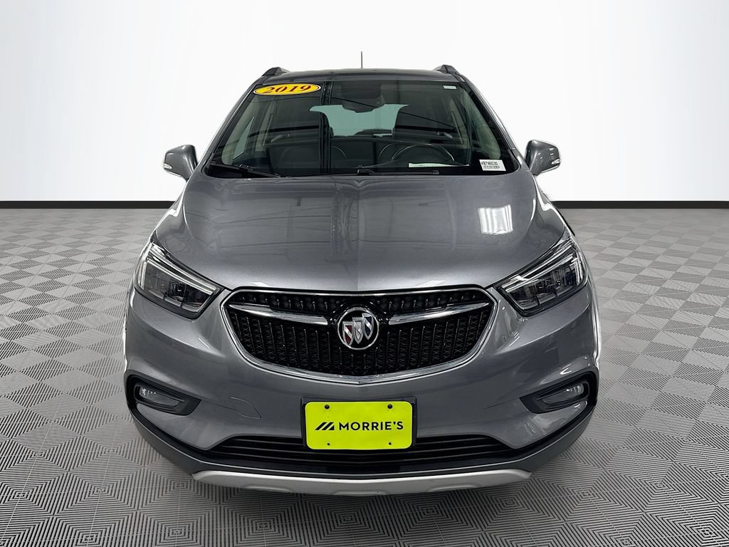 Used 2019 Buick Encore Essence AWD/4WD image 2