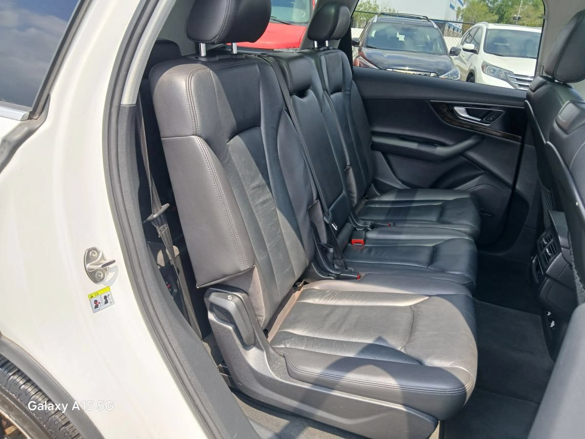 Used 2018 Audi Q7 3.0T Premium Plus AWD/4WD image 16
