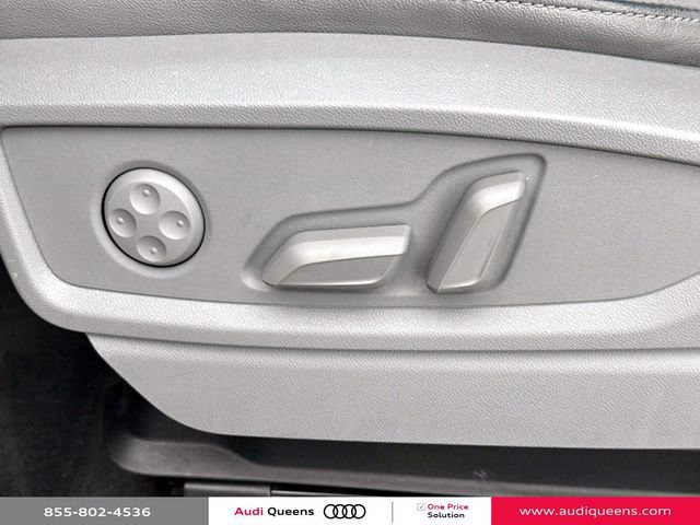 Used 2023 Audi Q5 2.0T Premium Plus w/ Premium Plus Package AWD/4WD image 22