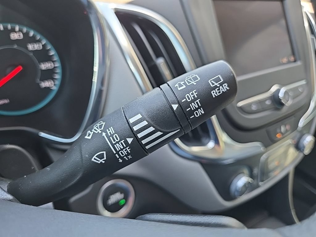 Used 2023 Chevrolet Equinox LS FWD image 41
