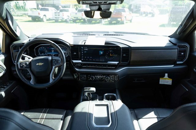 Used 2022 Chevrolet Silverado 1500 High Country w/ High Country Premium Package image 14