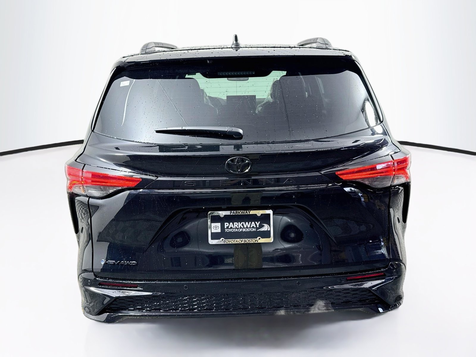 New 2026 Toyota Sienna XSE AWD/4WD image 5