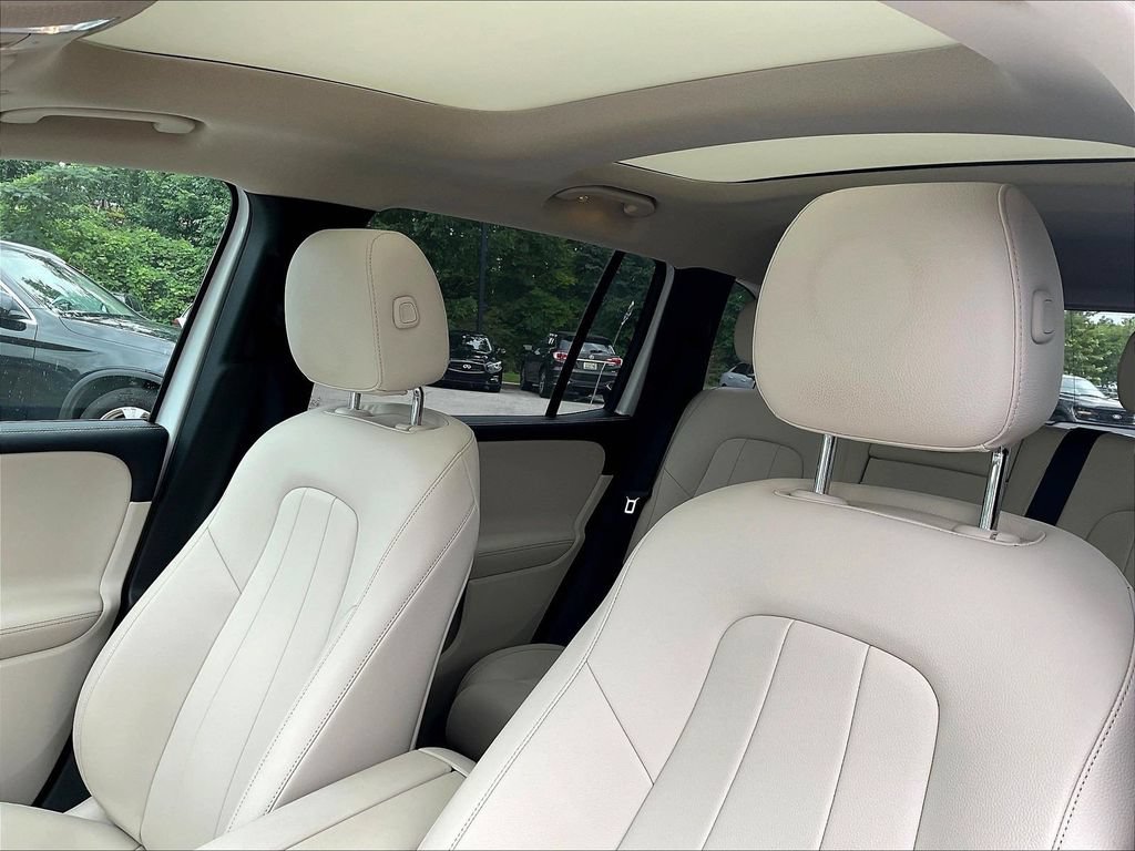 Certified 2023 Mercedes-Benz GLB 250 image 4
