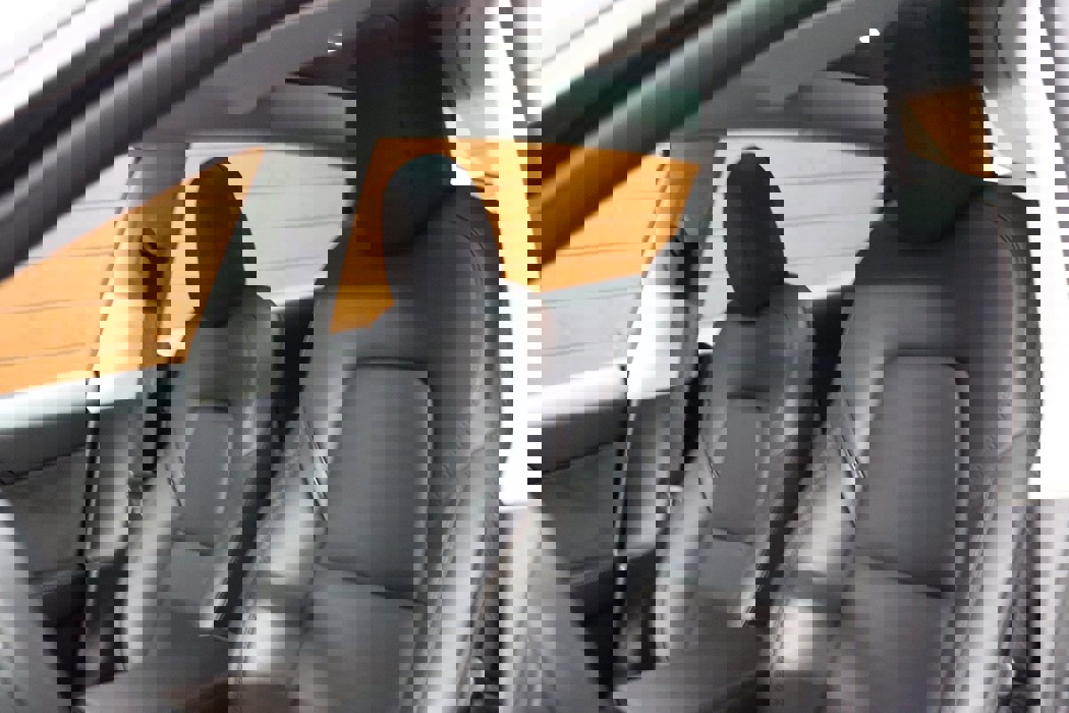 Used 2023 Tesla Model 3 Standard Range image 39