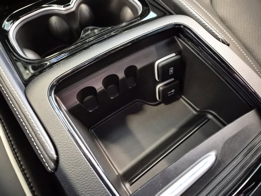 New 2026 Chrysler Pacifica Limited w/ S Appearance Package image 31