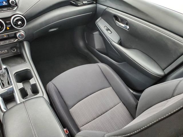 Used 2024 Nissan Sentra SV FWD image 23
