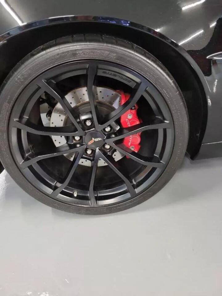 Used 2013 Chevrolet Corvette 427 w/ 1SB Preferred Equipment Group RWD image 17