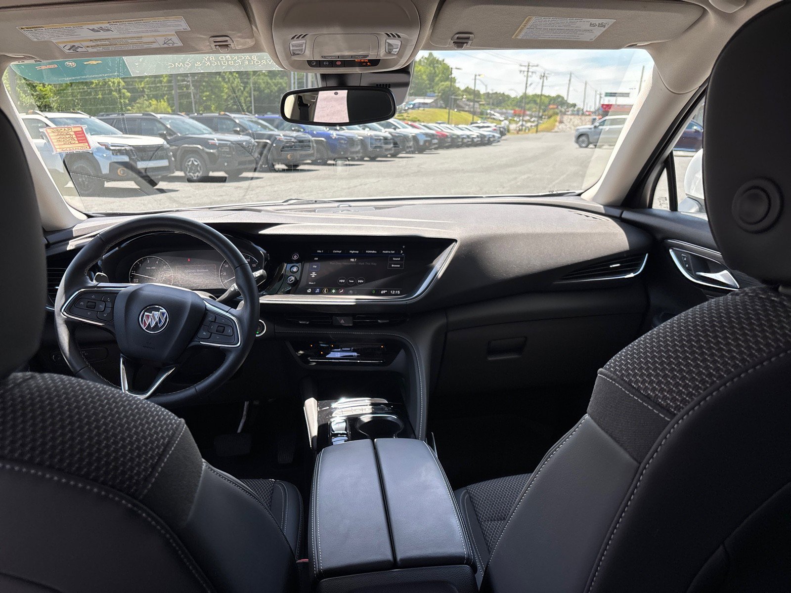 Certified 2022 Buick Envision Preferred FWD image 37