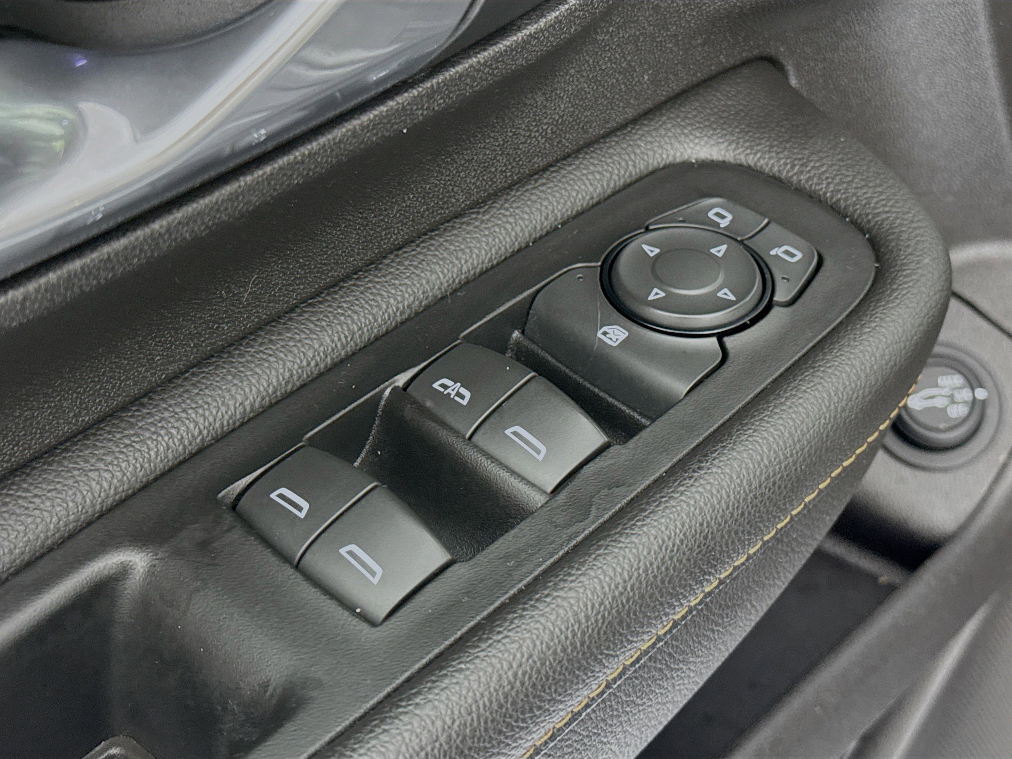 Used 2018 GMC Terrain SLT w/ Preferred Package image 18