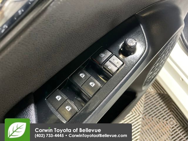 Used 2016 Toyota Prius Four Touring image 11