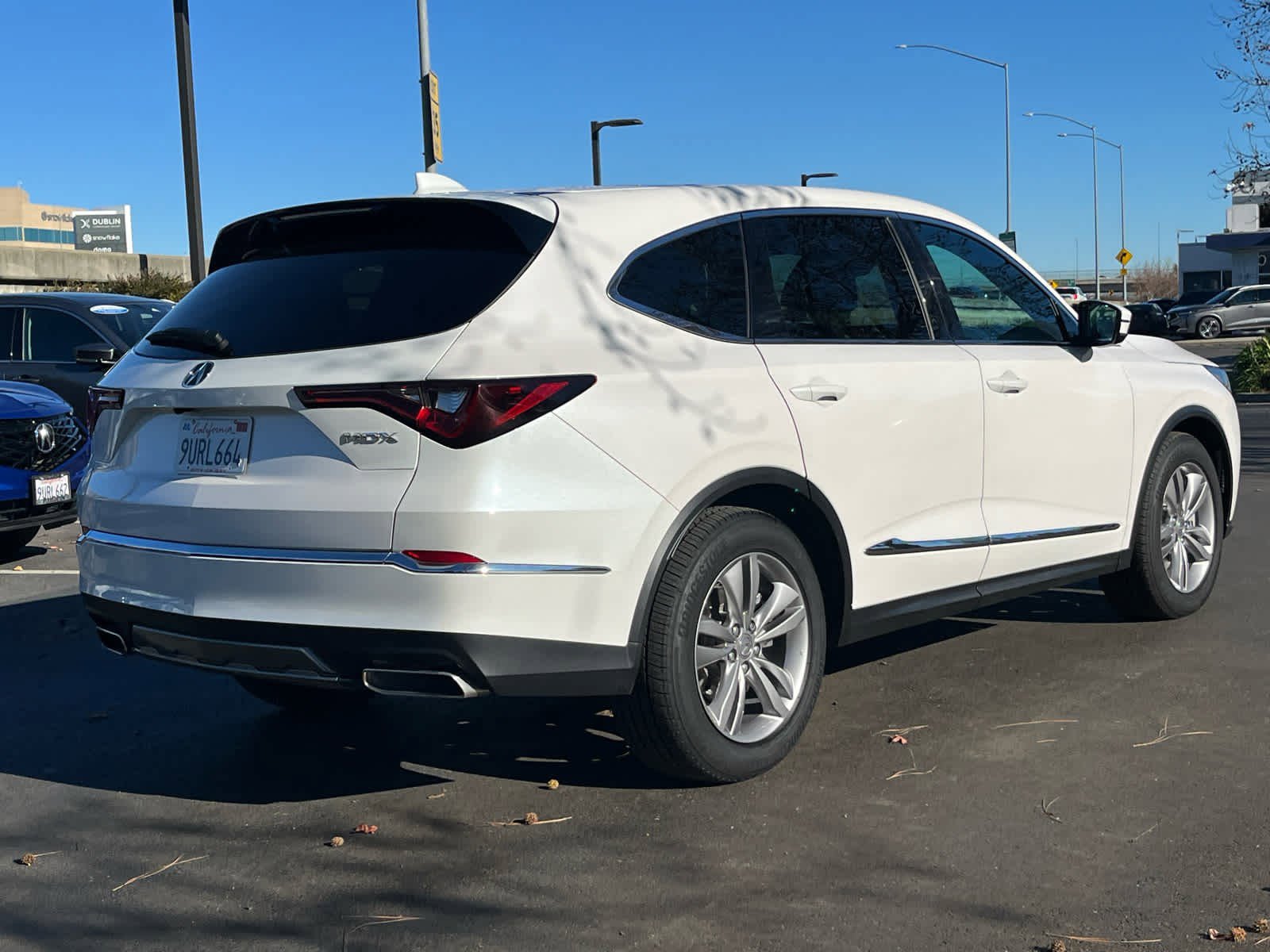 Used 2025 Acura MDX FWD image 8