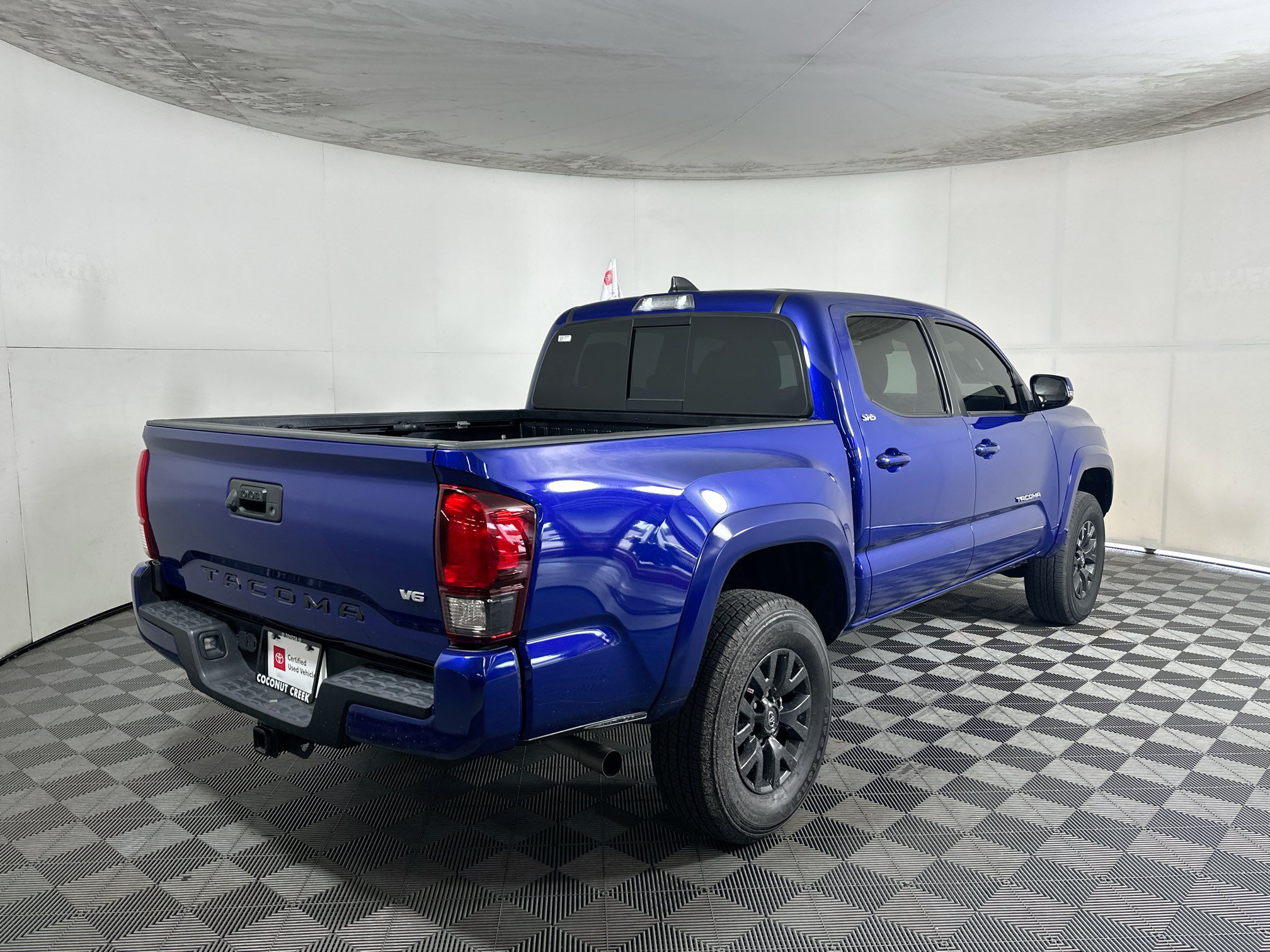 Certified 2023 Toyota Tacoma SR5 w/ Technology Package RWD image 3