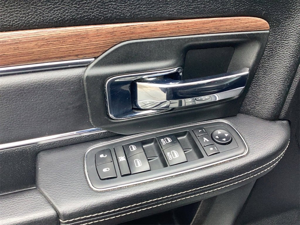 Used 2018 RAM 2500 Laramie w/ Sport Appearance Group image 12