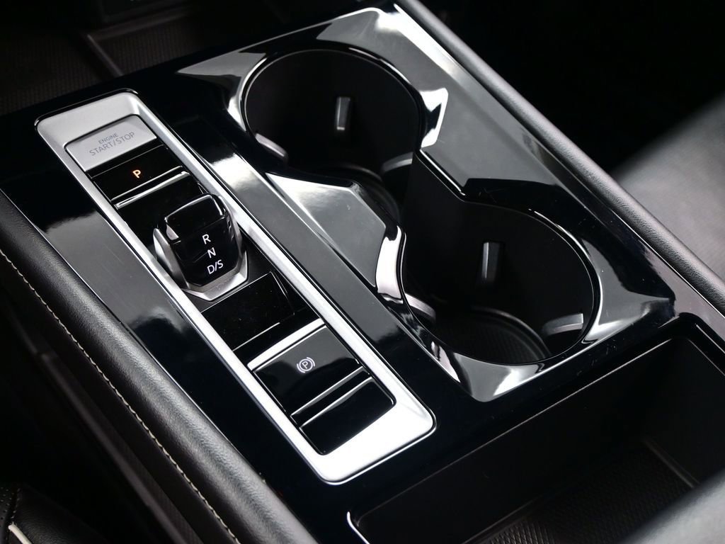 Used 2024 Volkswagen Atlas SEL Premium R-Line image 27