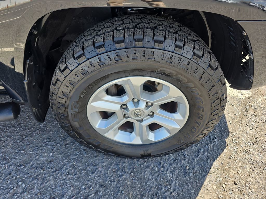 Used 2015 Toyota 4Runner SR5 Premium image 37