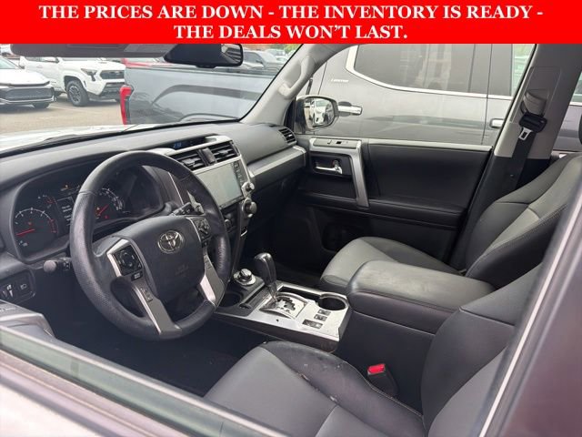 Used 2022 Toyota 4Runner SR5 Premium AWD/4WD image 8