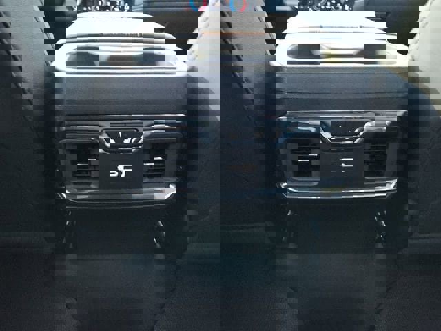 Certified 2024 Chevrolet Silverado 1500 High Country w/ Technology Package image 23