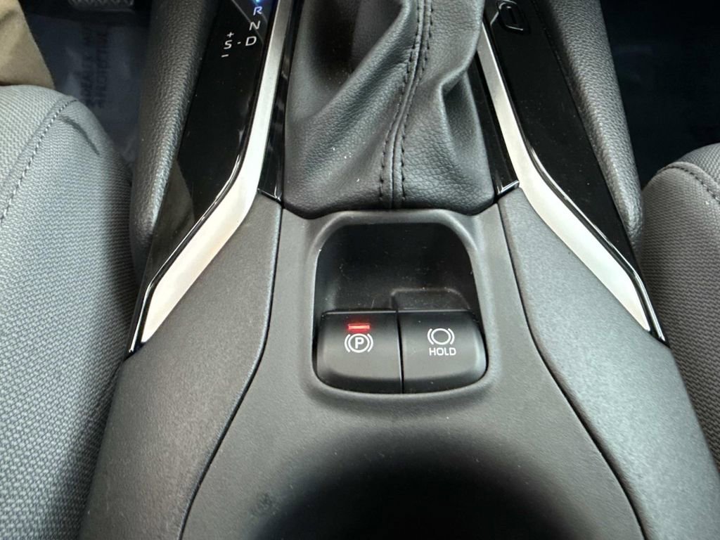 Used 2025 Toyota Corolla Cross AWD Hybrid image 34