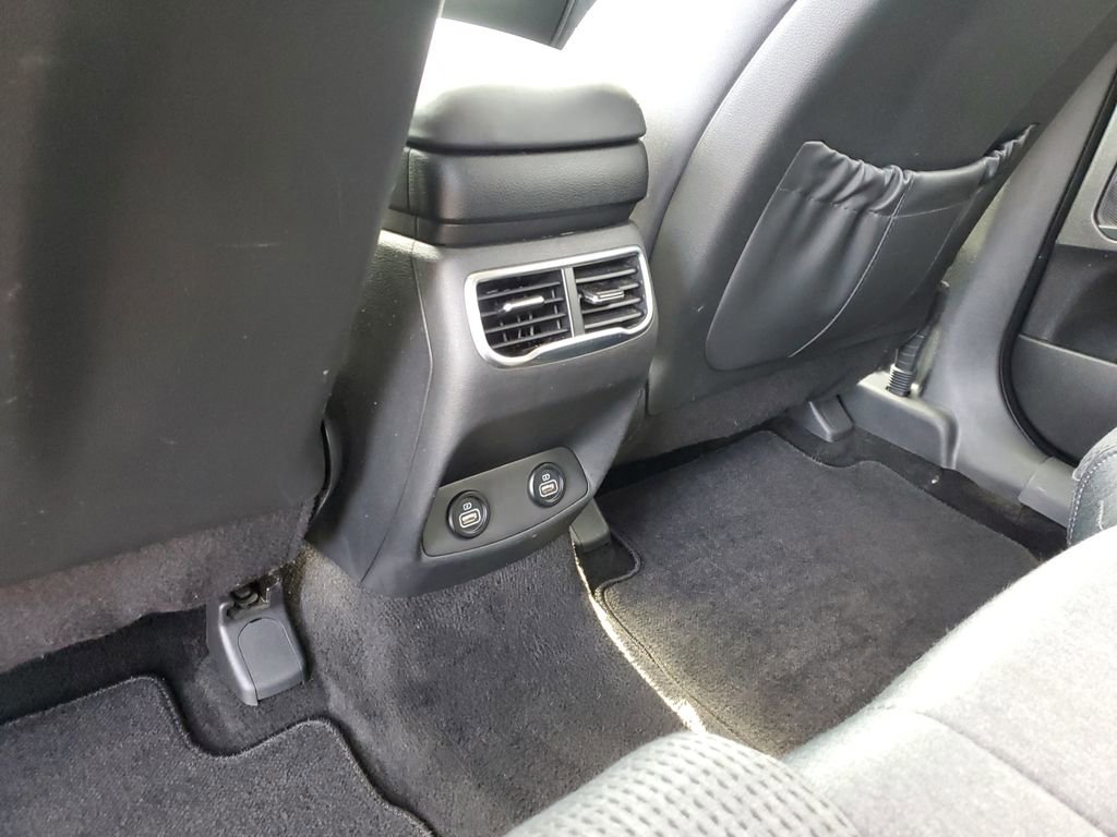 Used 2022 Hyundai Santa Fe XRT image 12