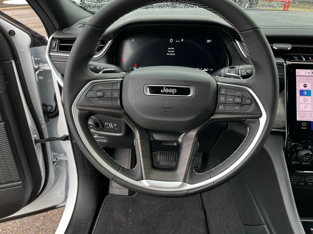 New 2025 Jeep Grand Cherokee Limited image 15