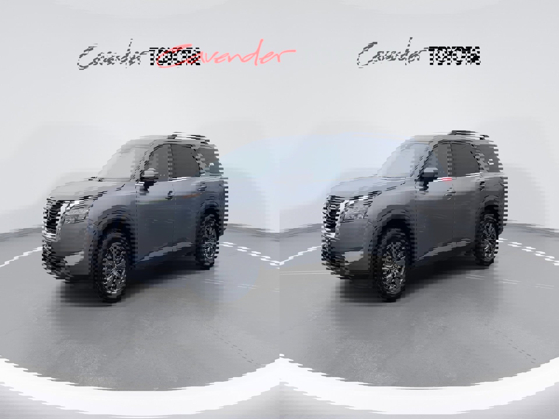 Used 2024 Nissan Pathfinder SV image 4