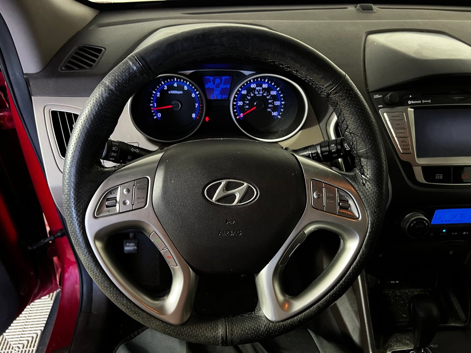 Used 2013 Hyundai Tucson Limited w/ Premium Pkg FWD image 9