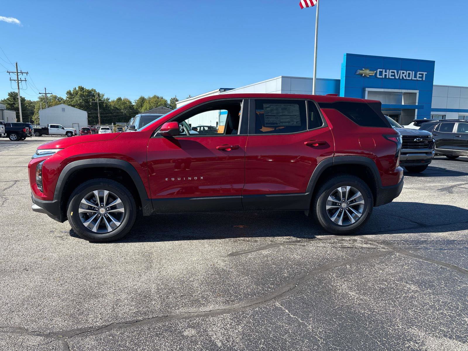 New 2026 Chevrolet Equinox LT w/ Convenience Package II image 2