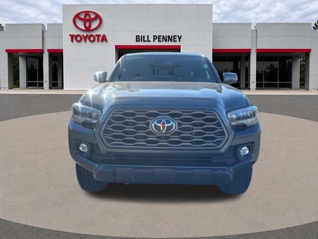Used 2023 Toyota Tacoma TRD Off-Road w/ Advanced Technology Package AWD/4WD image 10