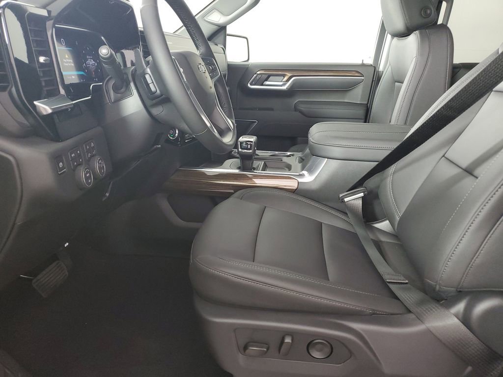 New 2026 Chevrolet Silverado 1500 RST w/ RST All Star Premium Package AWD/4WD image 11