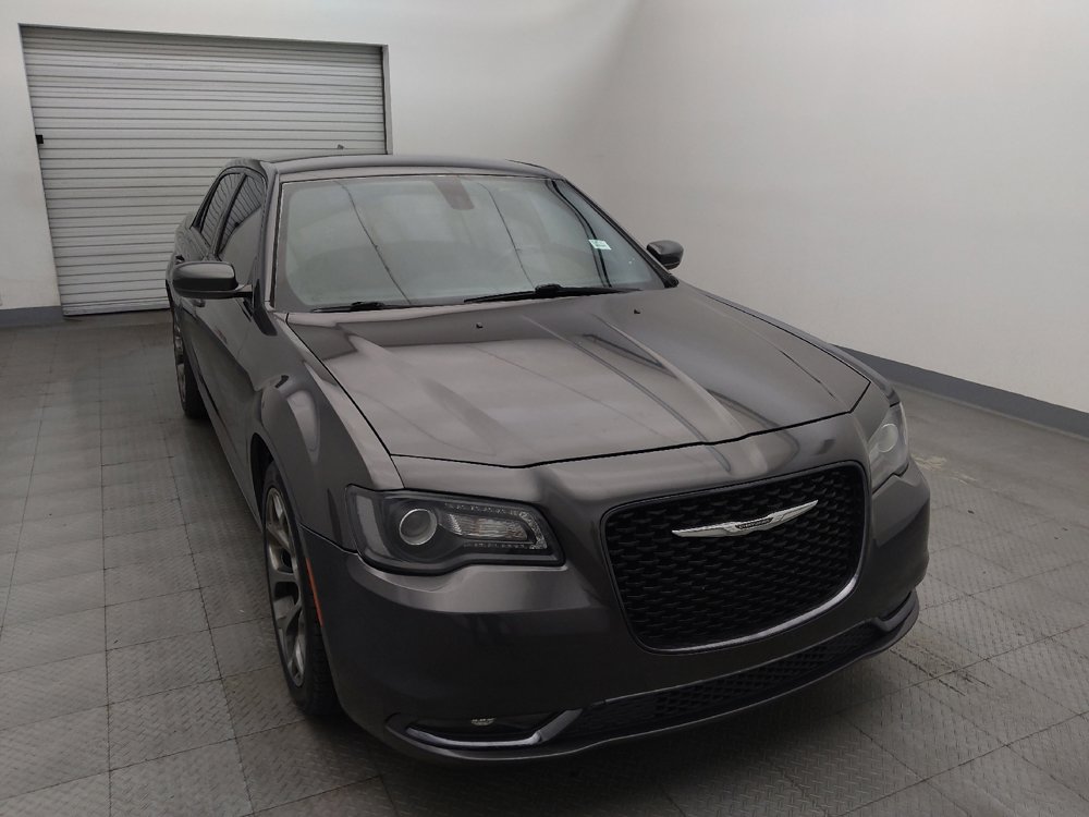 Used 2018 Chrysler 300 S image 14