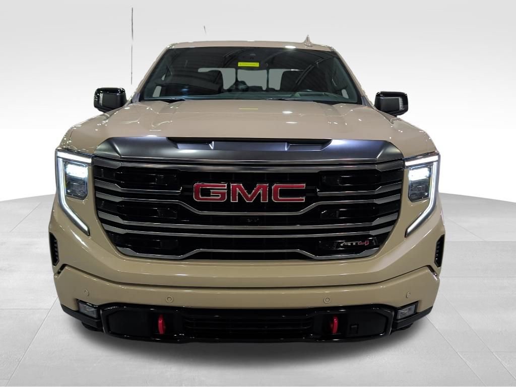 Used 2022 GMC Sierra 1500 AT4 w/ AT4 Premium Package image 2
