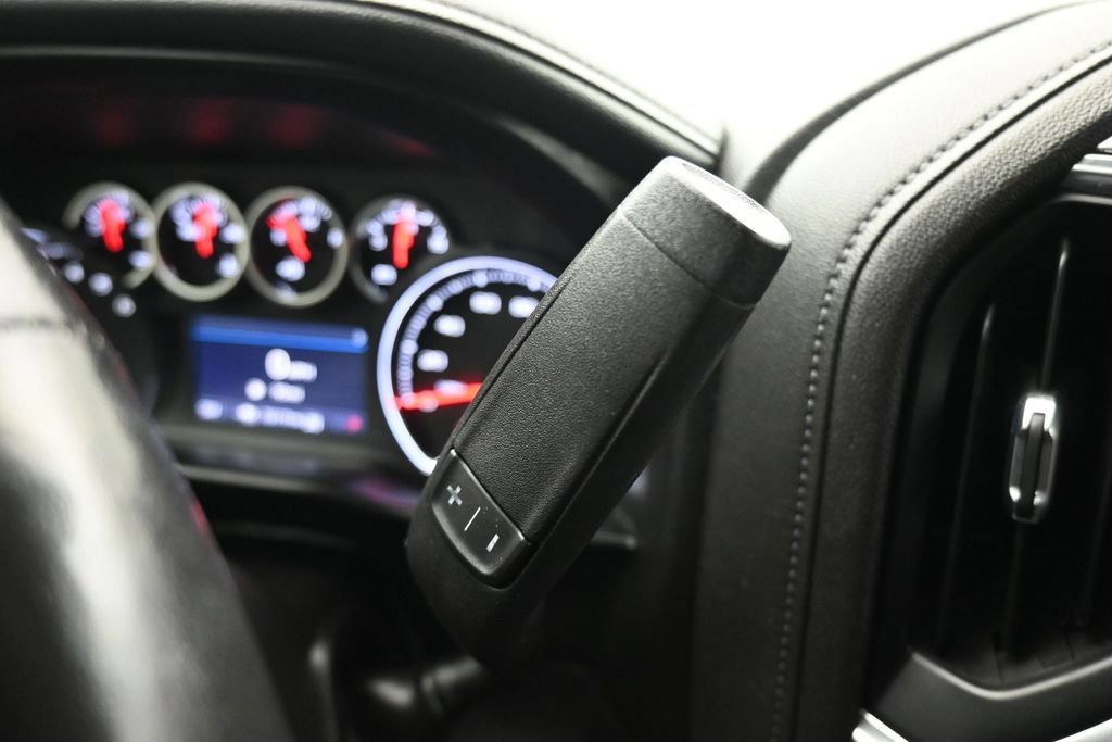 Used 2021 Chevrolet Silverado 1500 LTZ w/ Safety Package II AWD/4WD image 24