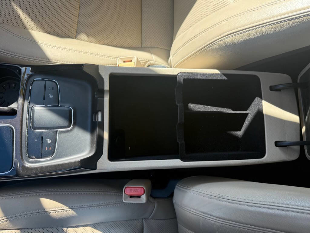 Used 2014 Kia Cadenza Premium image 22