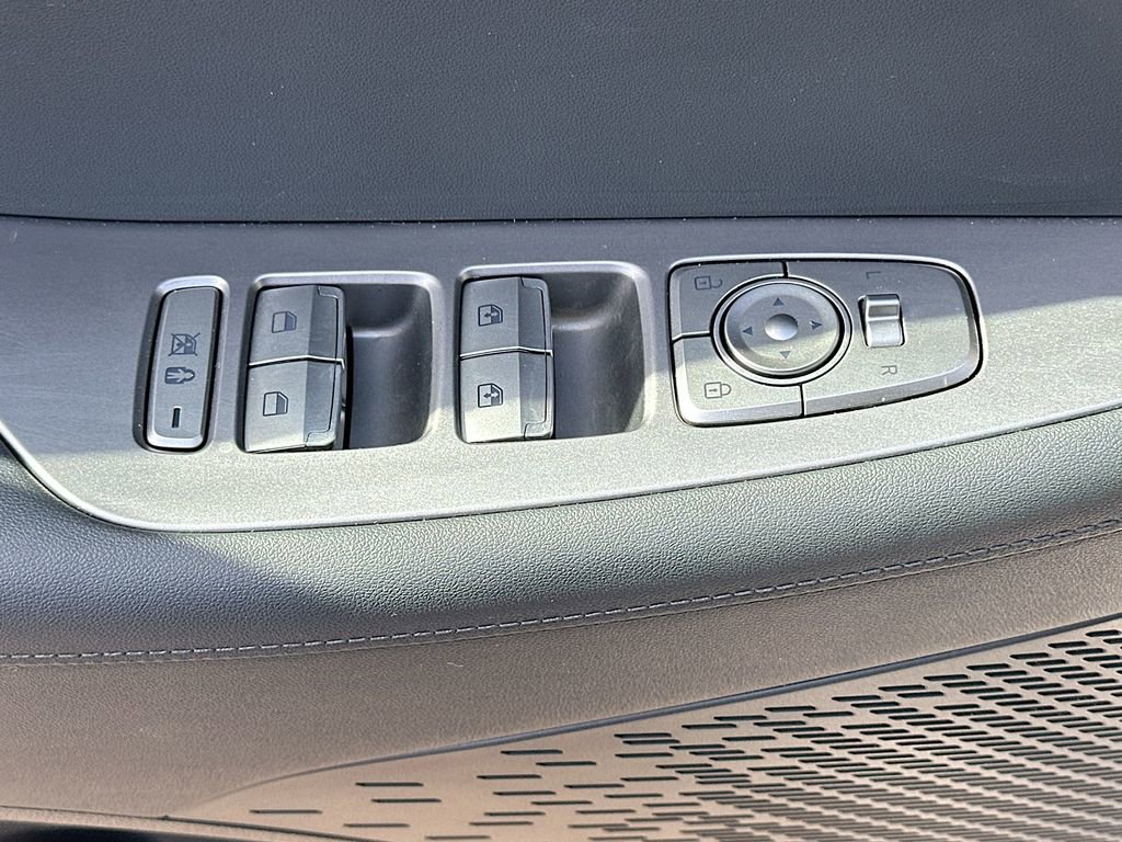 Used 2025 Hyundai Palisade SEL FWD image 18