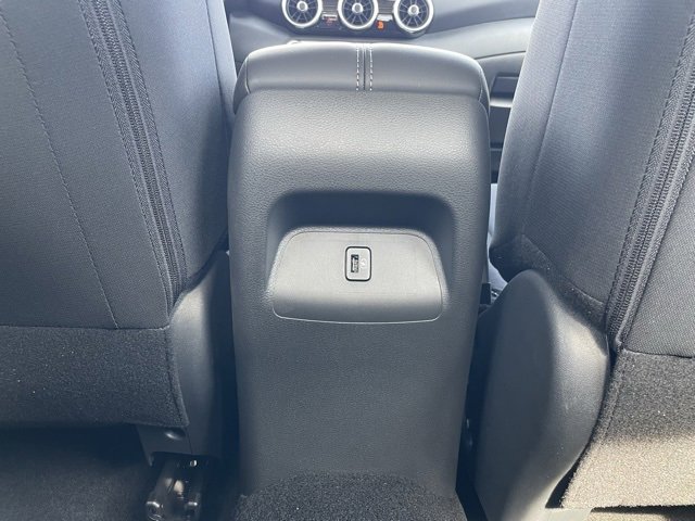 New 2025 Nissan Sentra SV w/ Trunk Package image 18