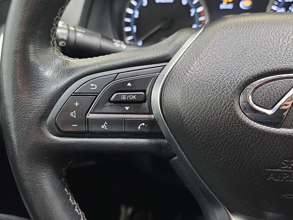 Used 2019 INFINITI Q50 Luxe w/ Essential Package (3.0T Luxe) AWD/4WD image 13
