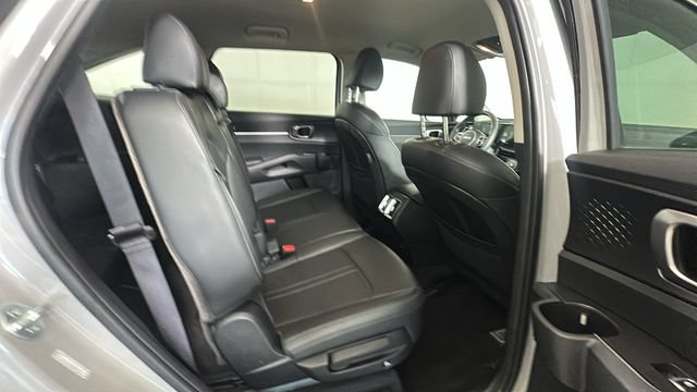 Used 2025 Kia Sorento S FWD image 28