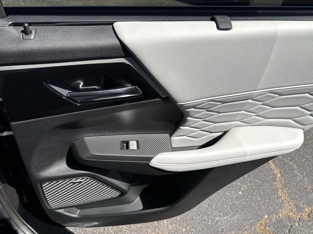 New 2026 Mitsubishi Outlander SEL FWD image 32