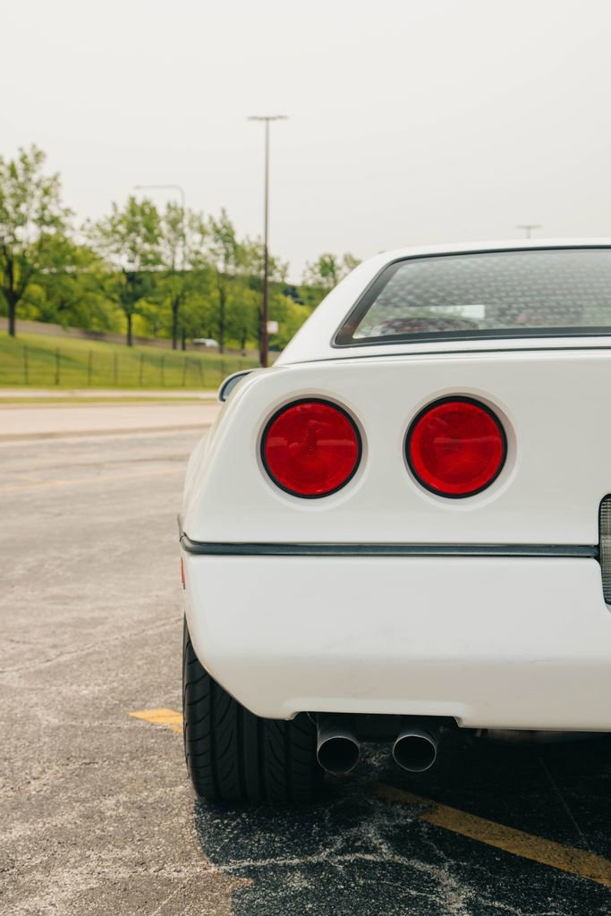Used 1990 Chevrolet Corvette Convertible image 27