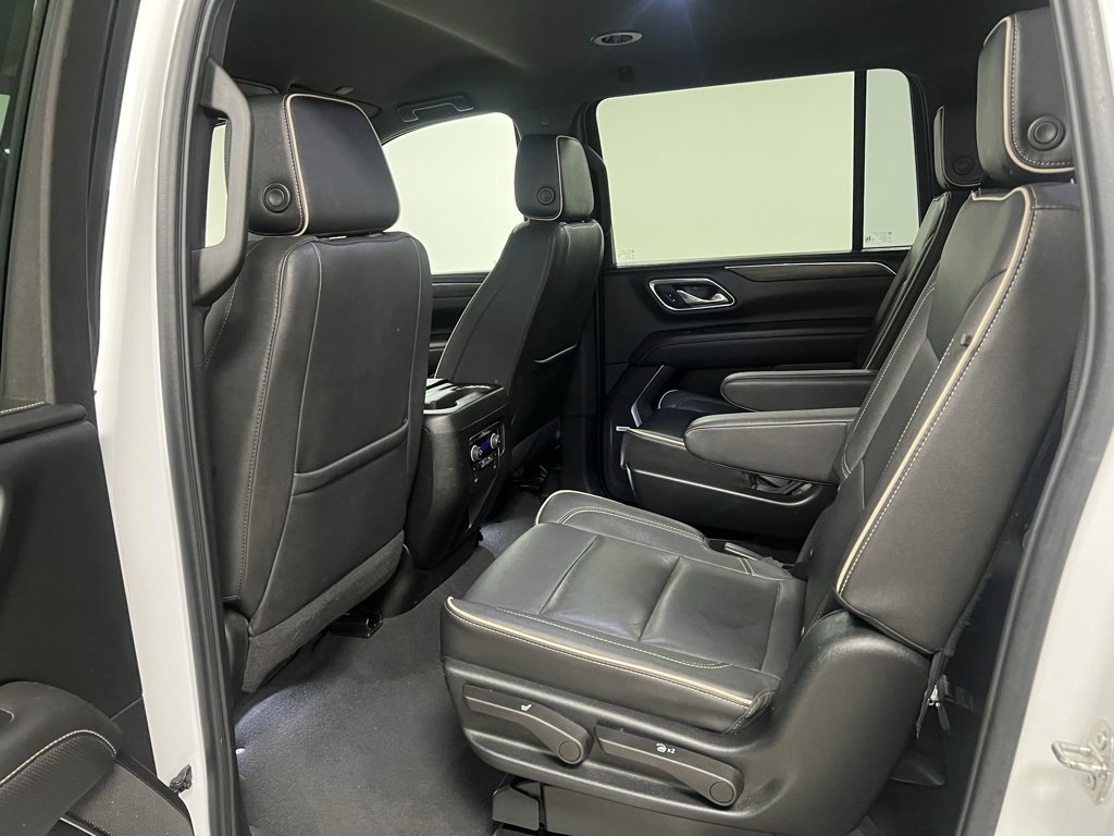 Used 2023 Chevrolet Suburban Premier image 44