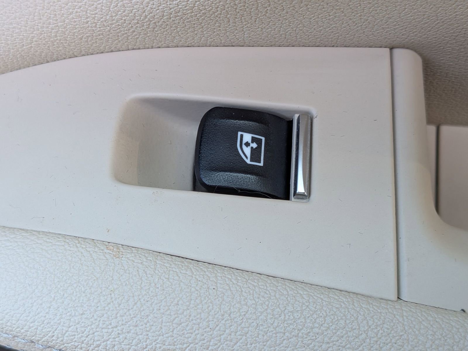 Used 2021 BMW X5 sDrive40i w/ Convenience Package image 39